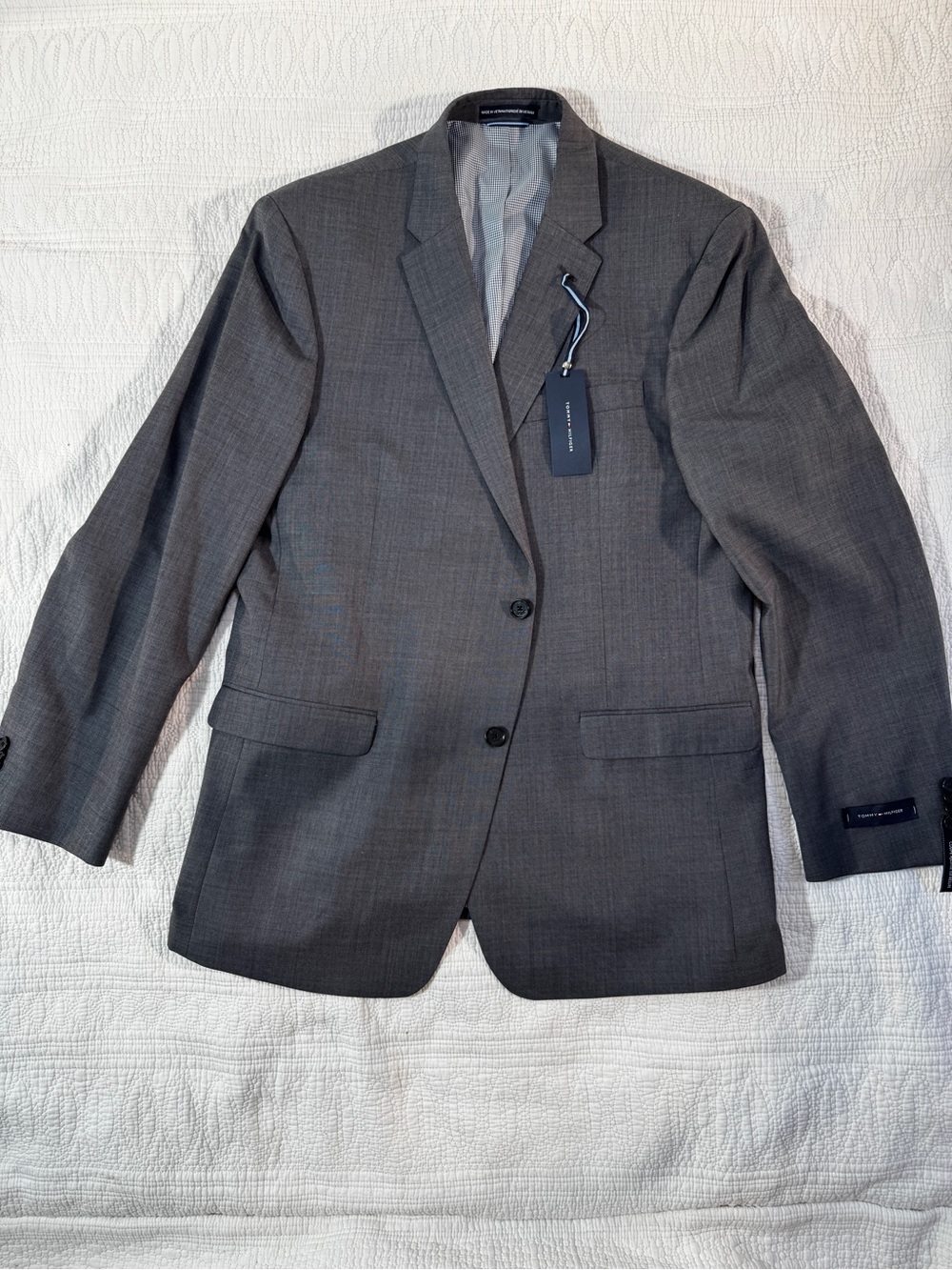 Tommy Hilfiger Men's Gray Two-Button Wool  Blazer, size 44L